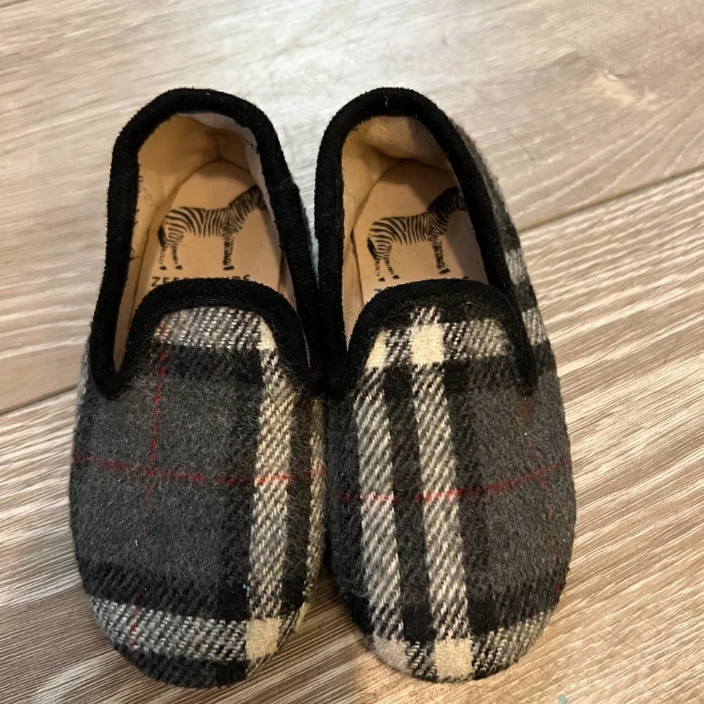 Zeebra Baby Loafers Plaid Slip On Size 22